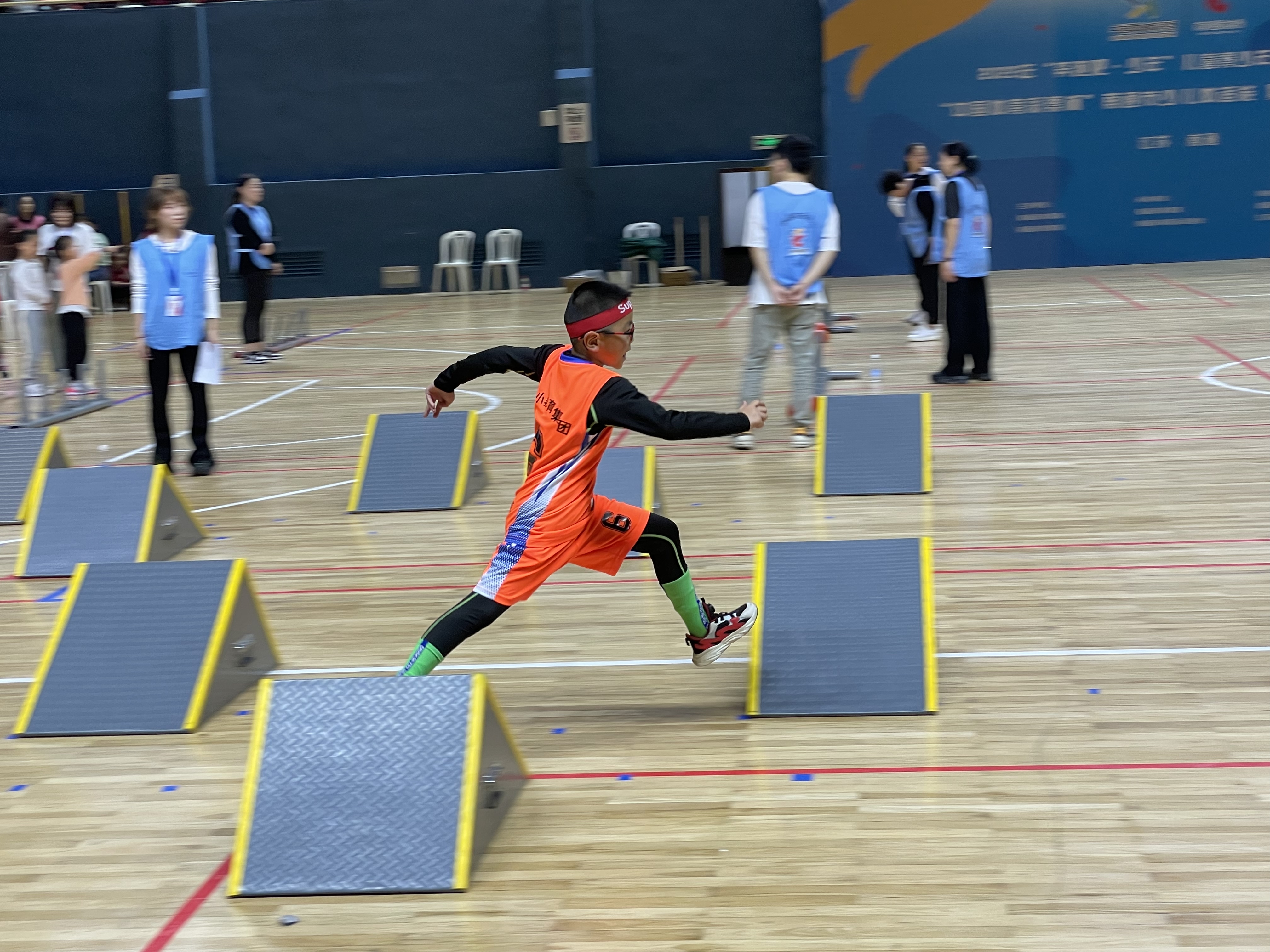 d09554e6545949b992f8335c9a7fb991.jpg d09554e6545949b992f8335c9a7fb991.jpg