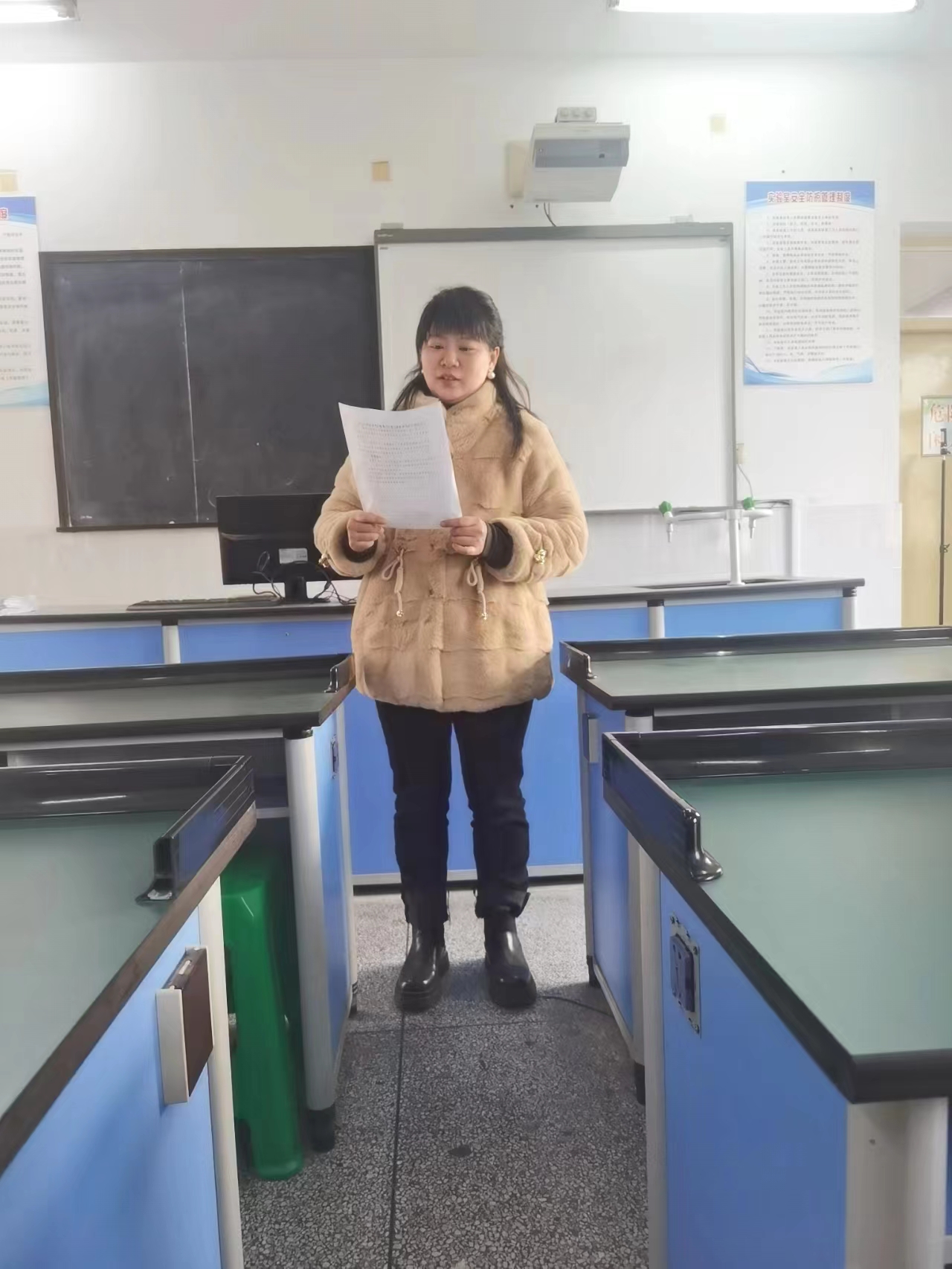 842c6fb5917b40e3bb677c37c93577db.jpg 842c6fb5917b40e3bb677c37c93577db.jpg