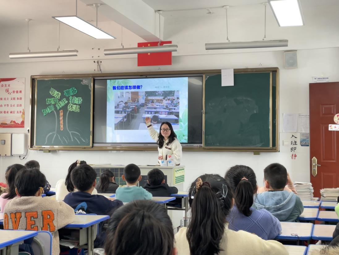 082f66e98d414468bd24c9aed660521b.png 082f66e98d414468bd24c9aed660521b.png