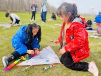 【我们的节日·精神的家园】花开忆清明 传统润童心