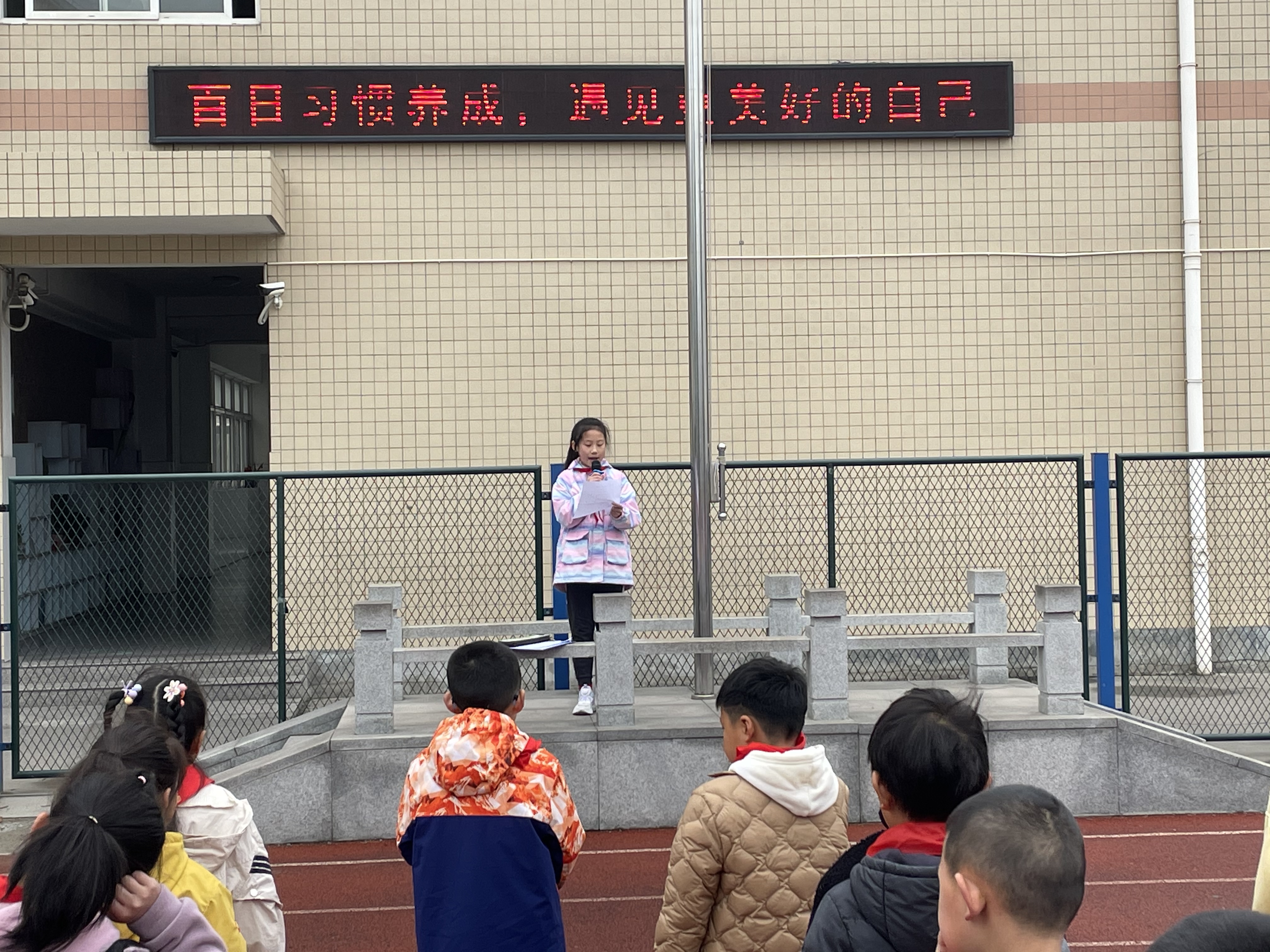 0091c0350d534795a4ae78b527c29b99.jpg 0091c0350d534795a4ae78b527c29b99.jpg