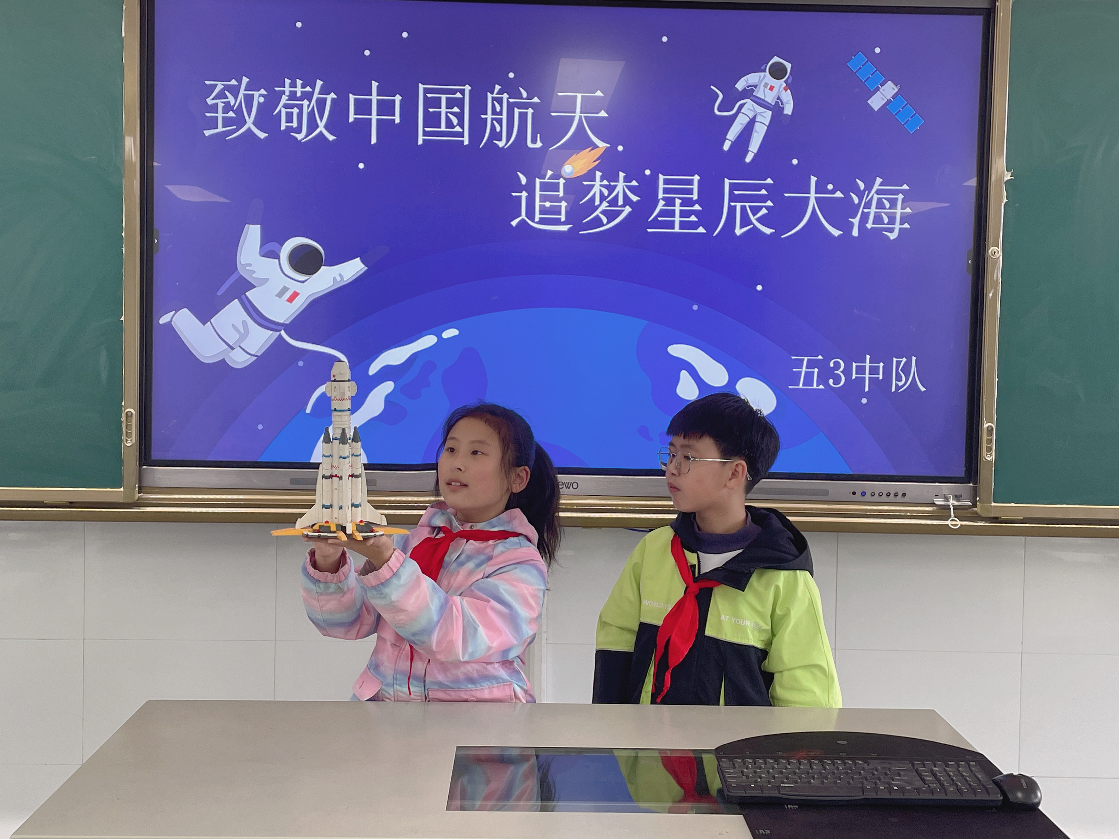 22e65c77d7924741ba213e81b71fac50.jpg 22e65c77d7924741ba213e81b71fac50.jpg