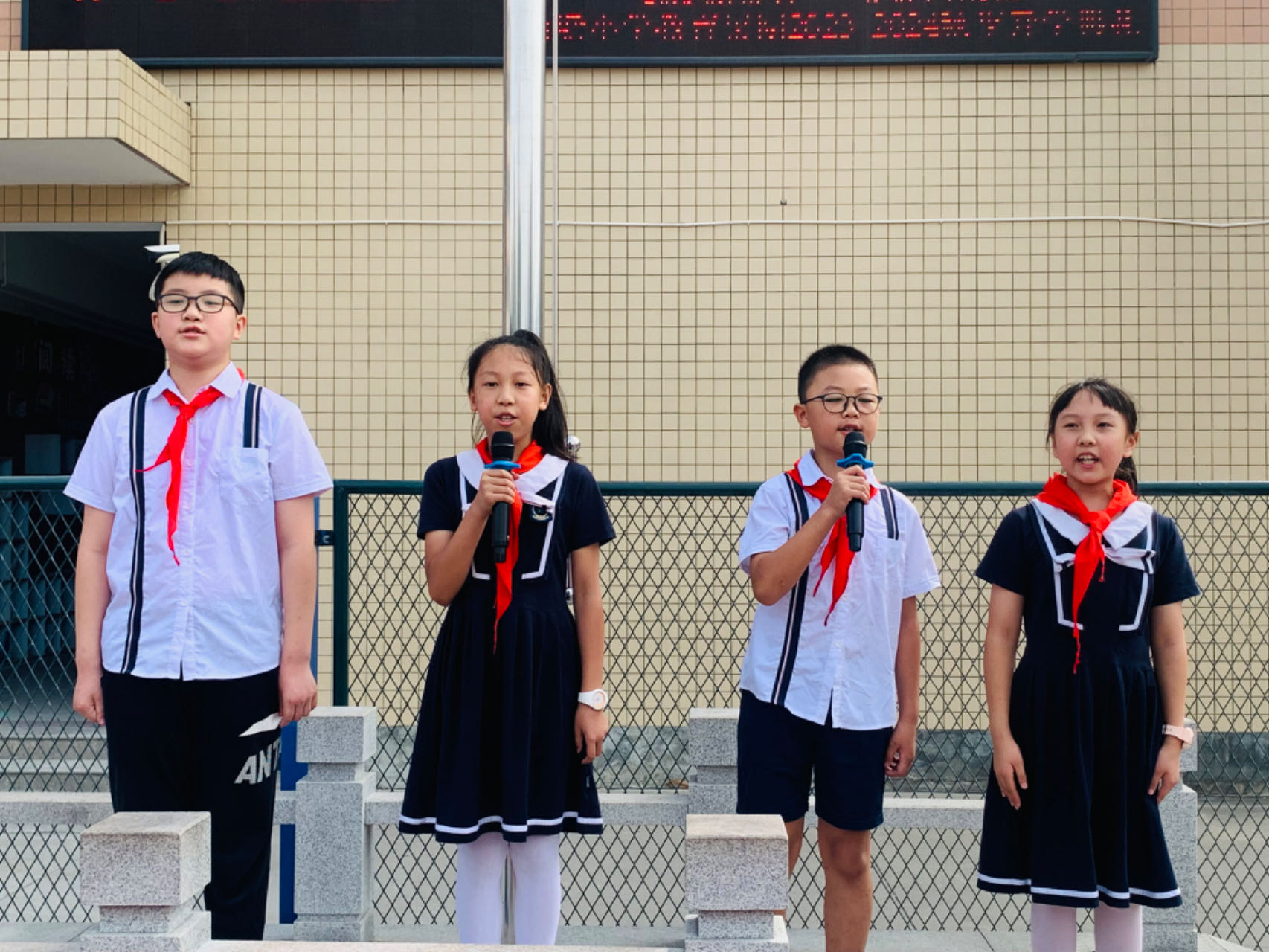 56b003c4fe5d44c7aebdcfa664cd2c86.jpg 56b003c4fe5d44c7aebdcfa664cd2c86.jpg