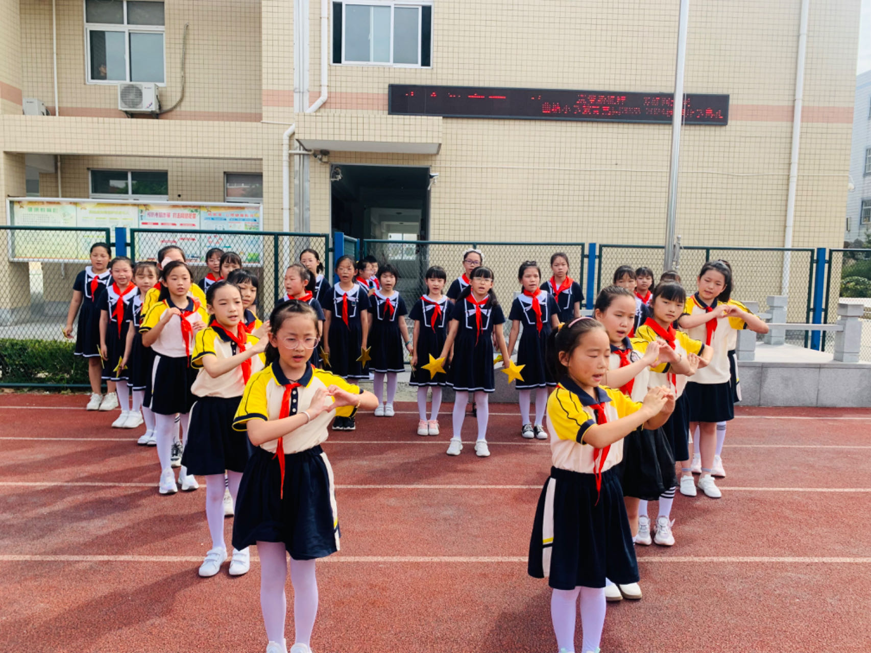 5aef43ef9303420e9e42a062a2f3d0d6.jpg 5aef43ef9303420e9e42a062a2f3d0d6.jpg