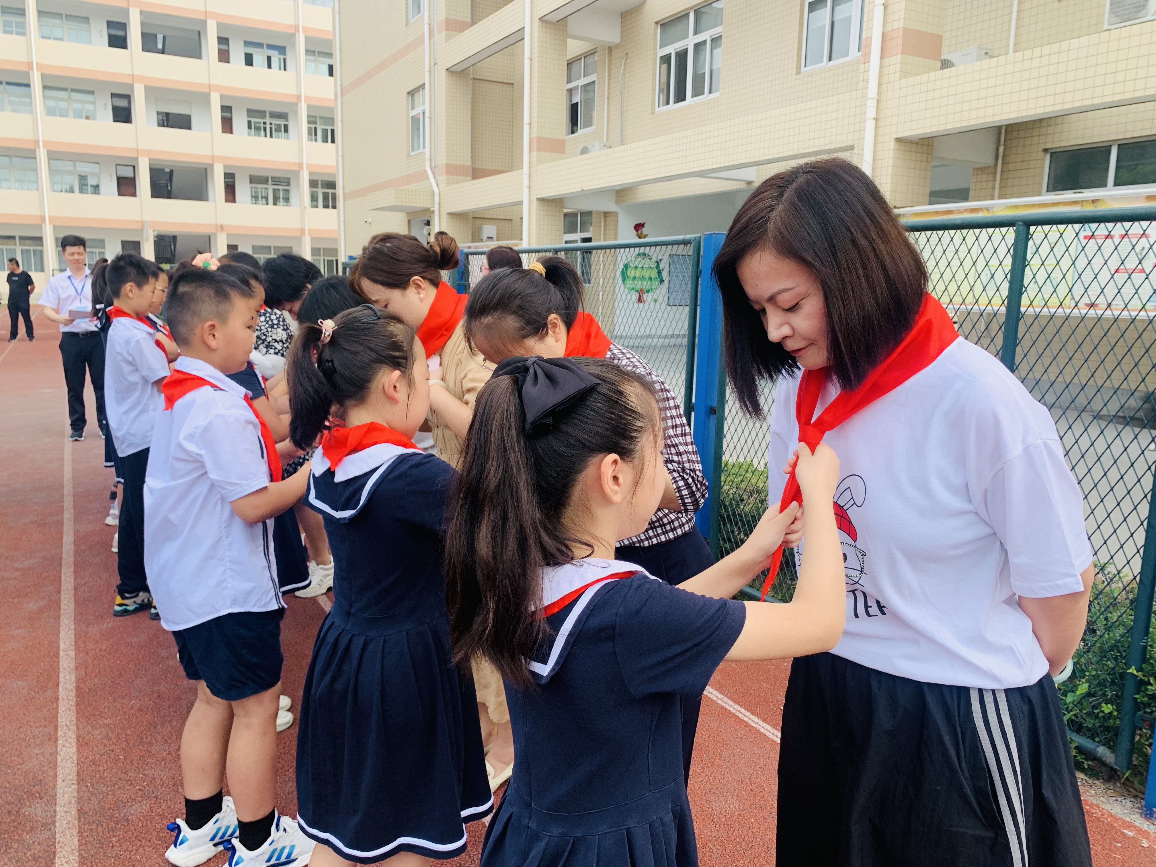 b23dcb416efa4ef49a326a3a929497e5.jpg b23dcb416efa4ef49a326a3a929497e5.jpg