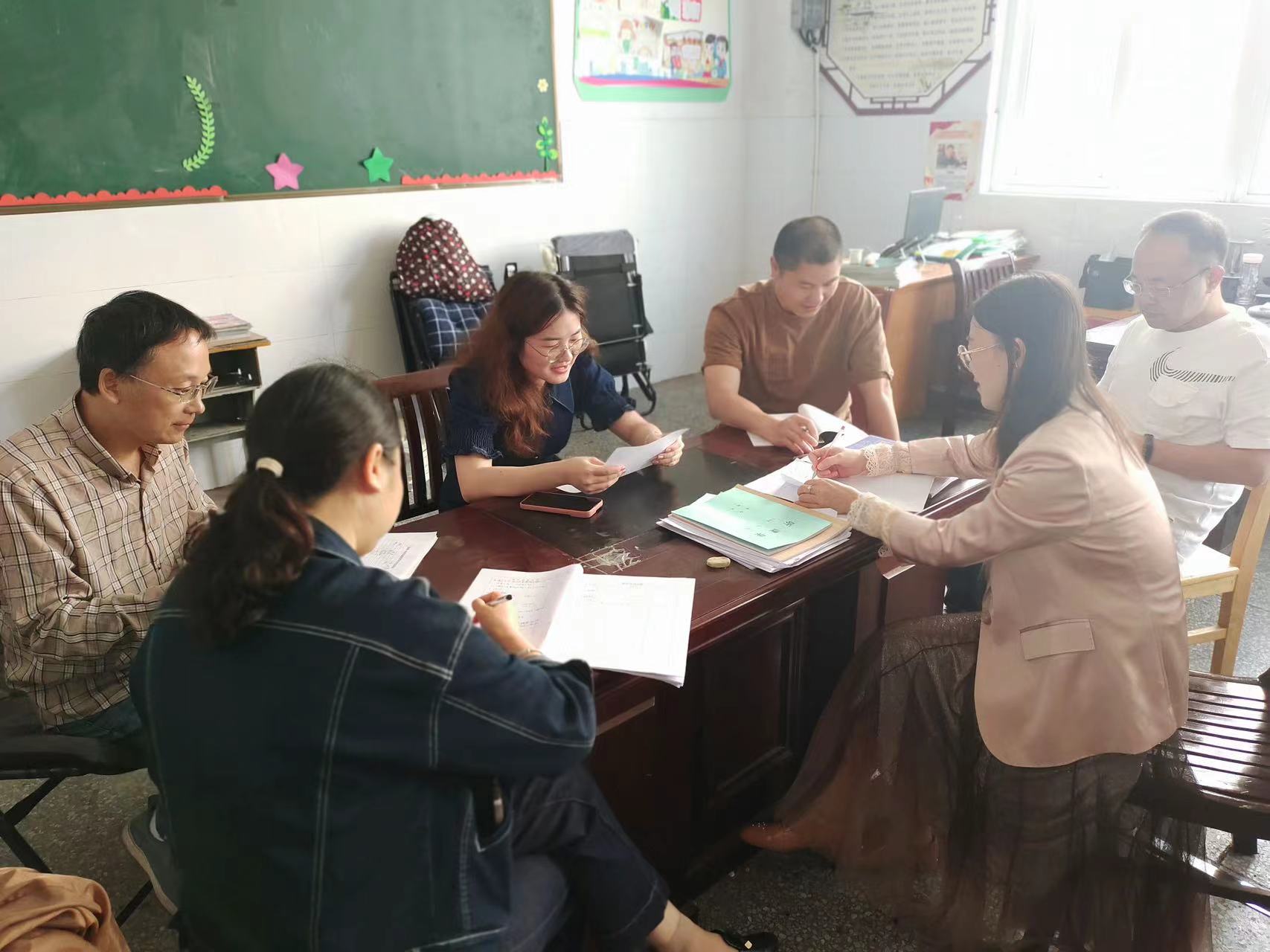 9cf60fcece44444eb9e46d9d461a724e.jpg 9cf60fcece44444eb9e46d9d461a724e.jpg