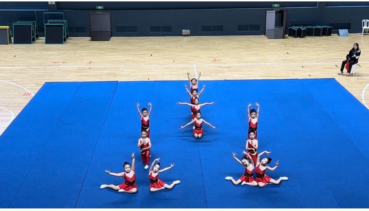 cb405ea1a1a6435fa3d2b83fa74ed425.jpg cb405ea1a1a6435fa3d2b83fa74ed425.jpg