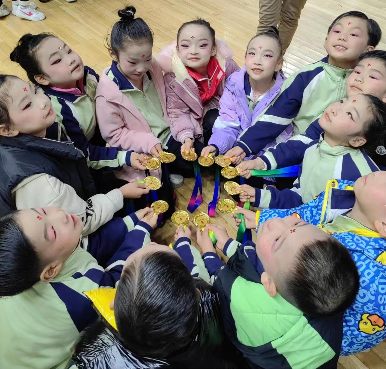 dab7f473f767479ab6d629837ca7a068.jpg dab7f473f767479ab6d629837ca7a068.jpg