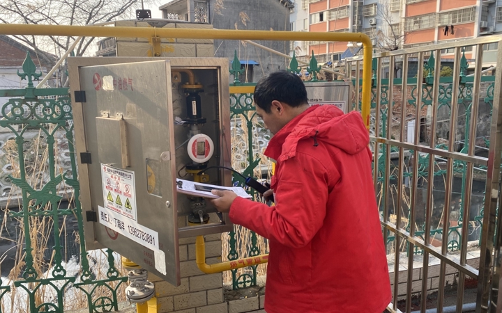 食品安全“保胃战”   守护开学第一餐