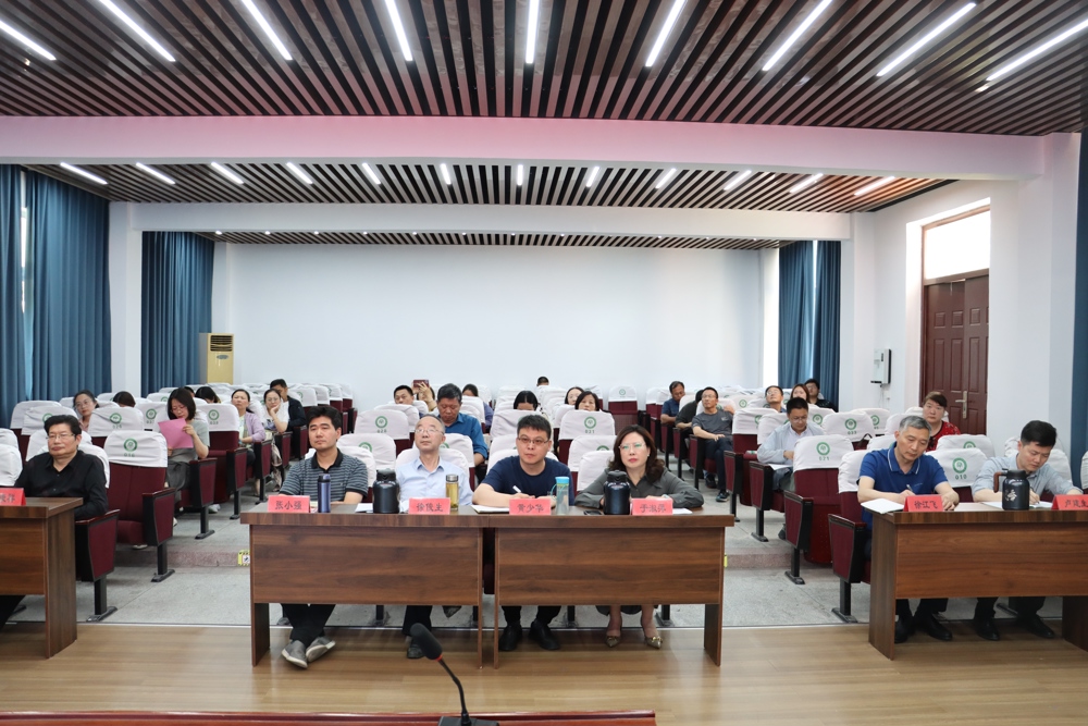 0180b9cac1124617ab00830483236e94.jpg