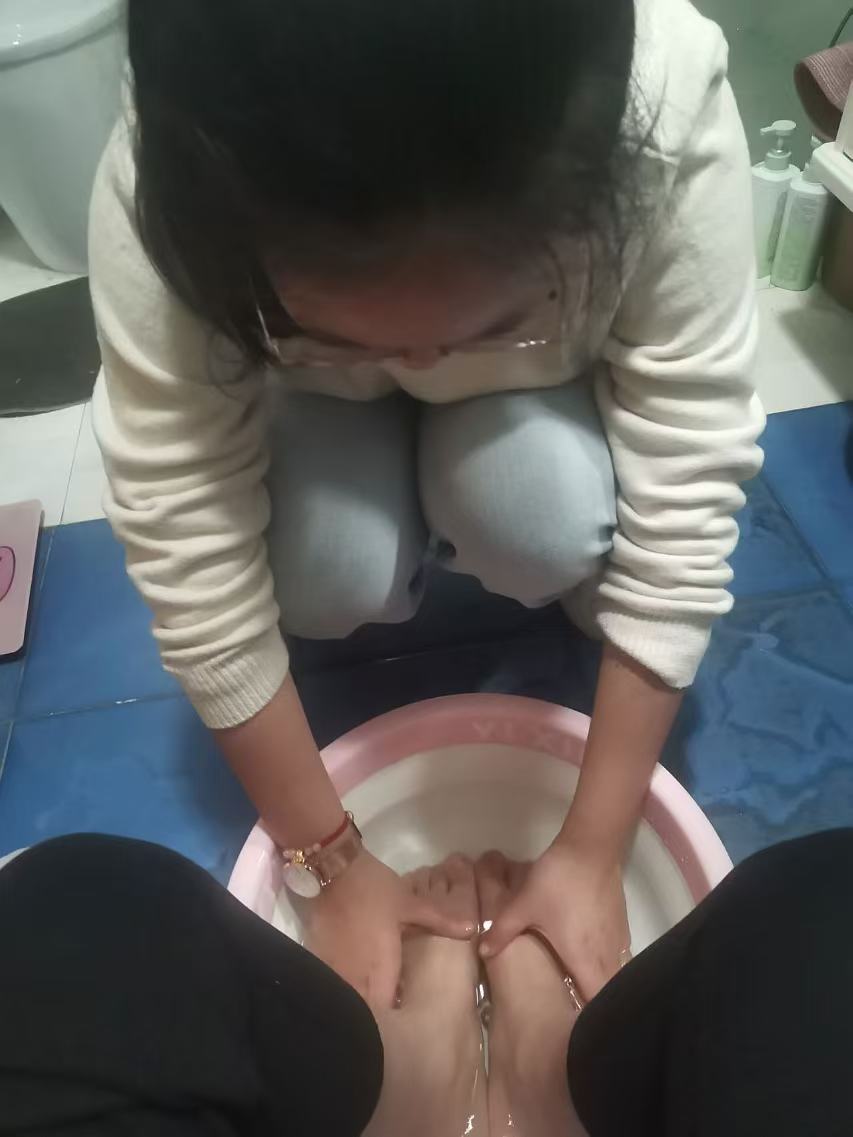 18c0b5c3e0f44a0bac0c14ff4f70acbf.jpg 18c0b5c3e0f44a0bac0c14ff4f70acbf.jpg