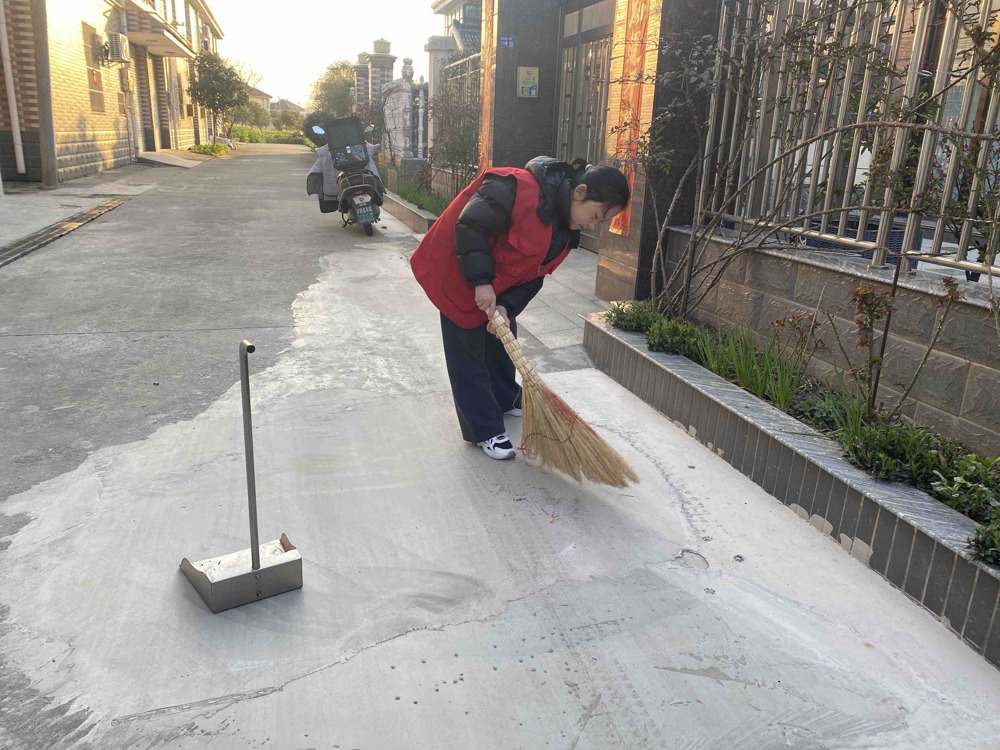 13d166ba686c4f26b66f897700c494f2.jpg 13d166ba686c4f26b66f897700c494f2.jpg